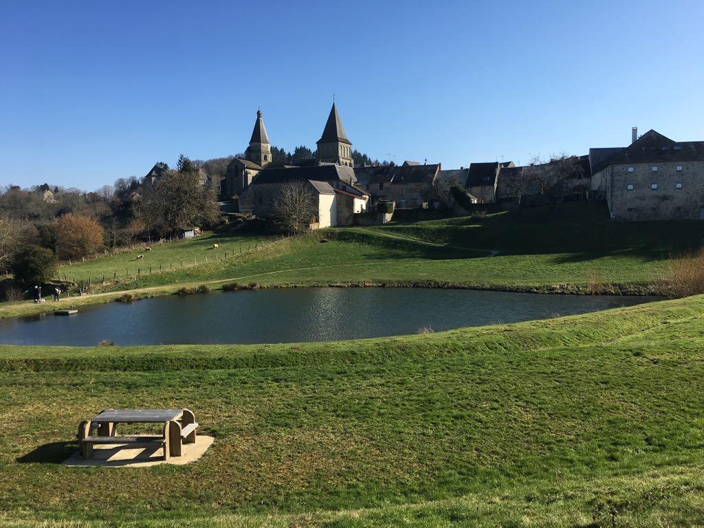 Aux Cieux Apartamento Bénévent-lʼAbbaye Exterior foto